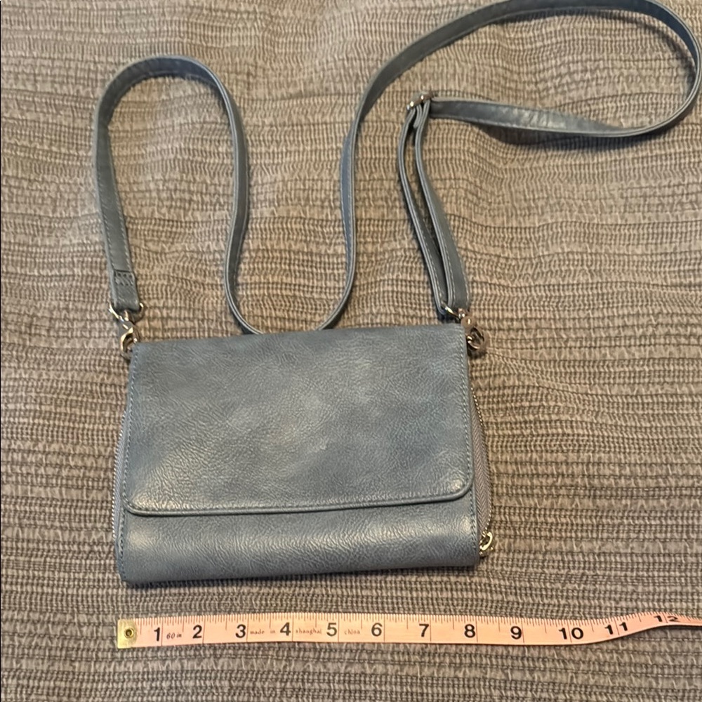 Elegant Gray Crossbody Bag